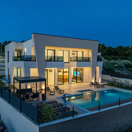 Odeona Zadarvillas Zára